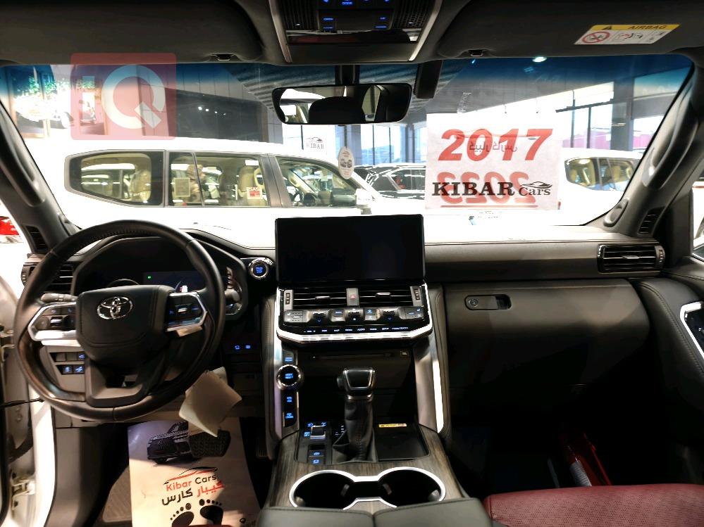 تويوتا لاندكروزر